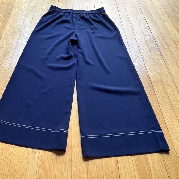 Trina Turk Size L Navy Blue w White Stitching Just Arrived Wide Leg Crop Pants - Picture 7 of 15